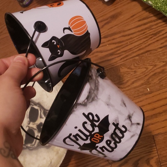 Halloween Decor Bundle - Picture 7 of 17